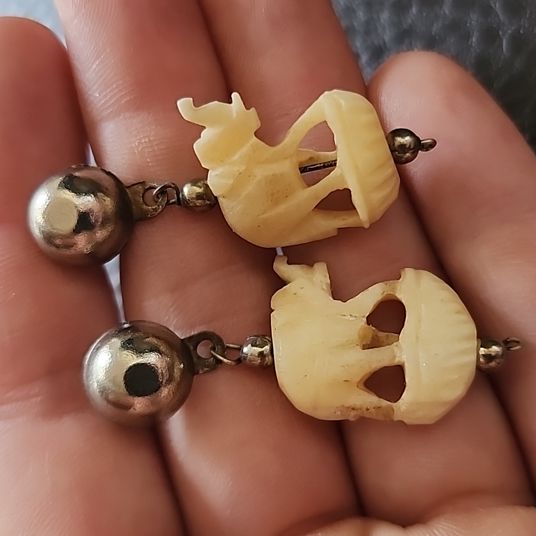 Vtg Earrings